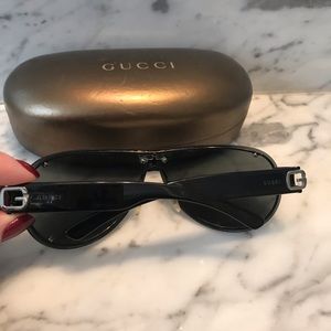 Gucci black sunglasses and case